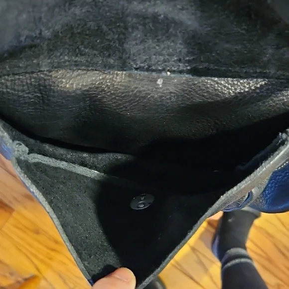 Roots Black Leather Backpack - Picture 13 of 15